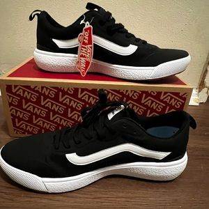 Vans UltraRange EXO Shoe